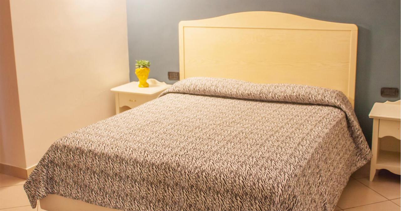 Hotel Serena Неаполь Экстерьер фото