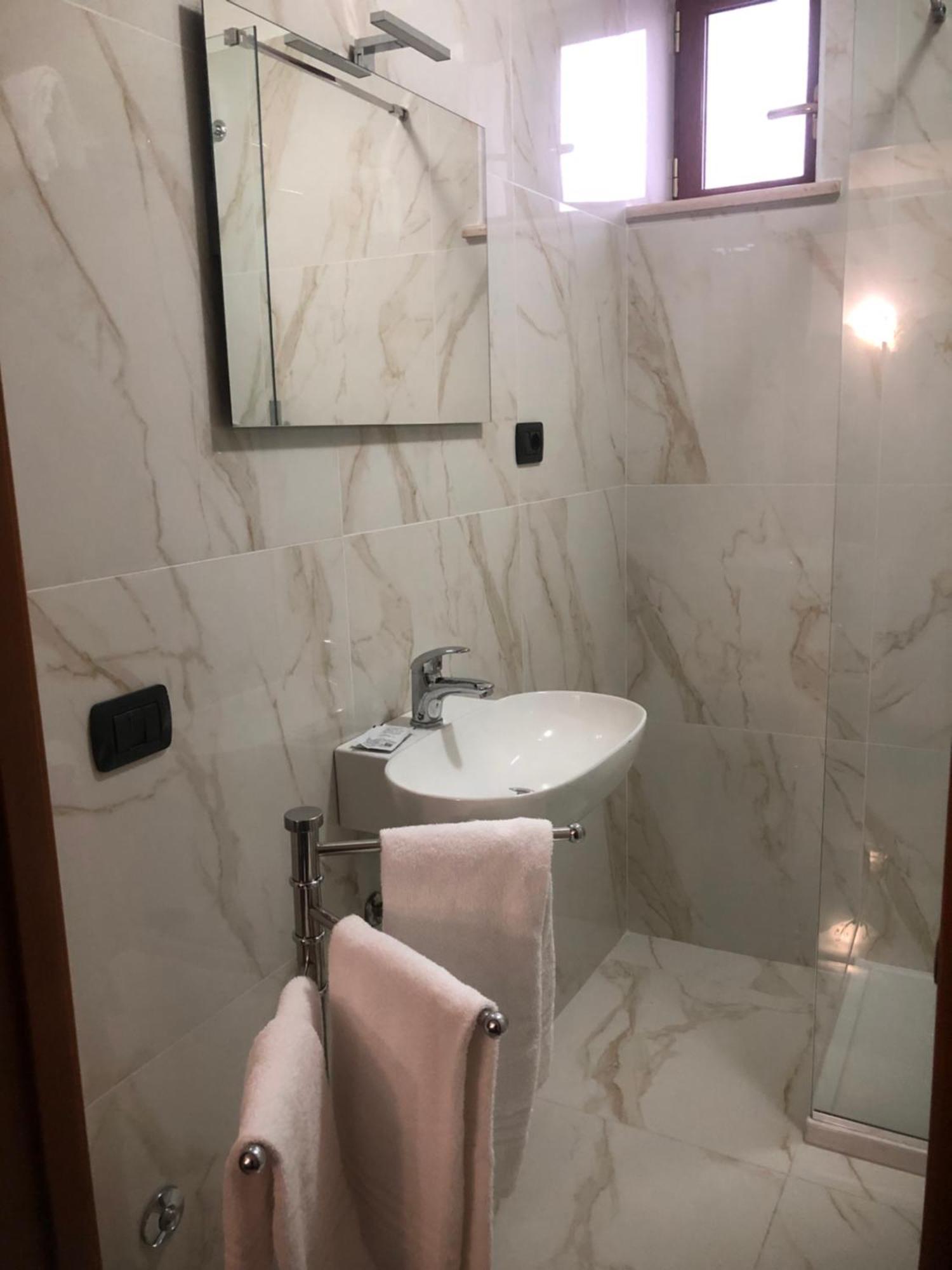 Hotel Serena Неаполь Экстерьер фото