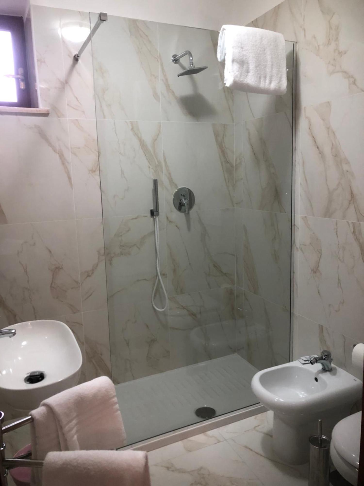 Hotel Serena Неаполь Экстерьер фото